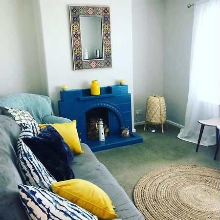 Sea House, Castlerock - Hosts 6, 3 Bedroom House エクステリア 写真