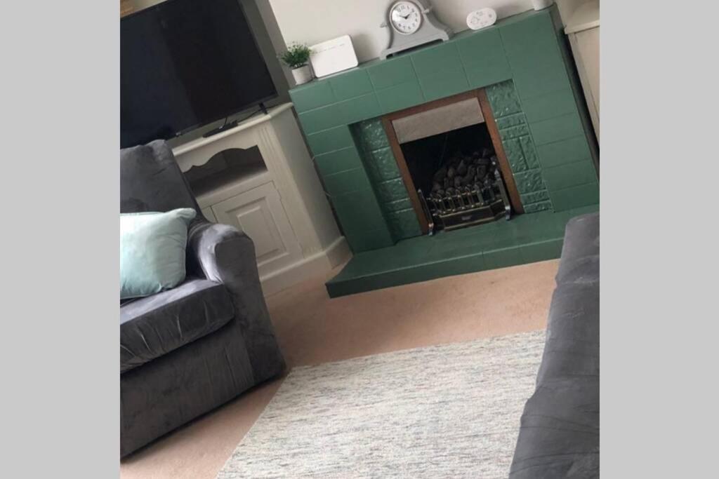 Sea House, Castlerock - Hosts 6, 3 Bedroom House エクステリア 写真